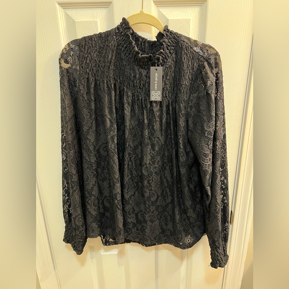 Women’s Cable & Gauge Black Lace Top